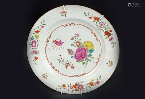 18TH-CENTURY CHINESE FAMILLE ROSE PLATE