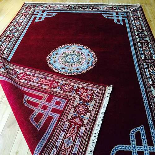 HAND WOVEN MOROCCAN CARPET