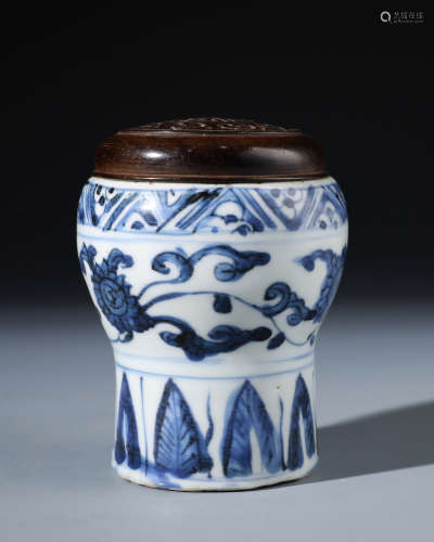 A Petite Chinese Blue and White Porcelain Vase