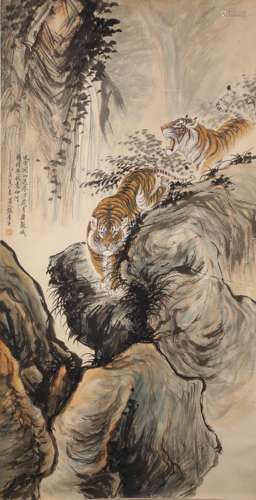 A Fine Chinese Hand-drawn Painting of Twin Tigers Signed by Zhangshanzi