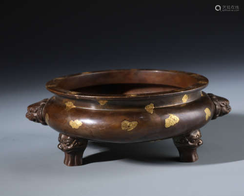 A Fine Chinese Gold-Splashed Bronze Censer with Twin Lion Handels