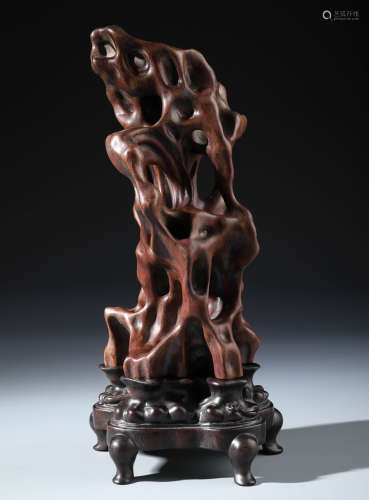 A Rare Chinese Carved  Aloeswood 