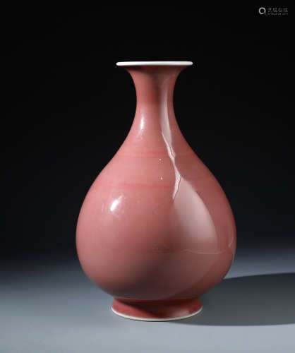A Fine Chnese Red Glazed Vase , Yuhuchun