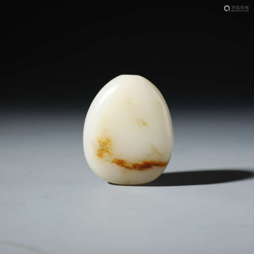 A Chinese Carved White Jade Snuff Bottle
