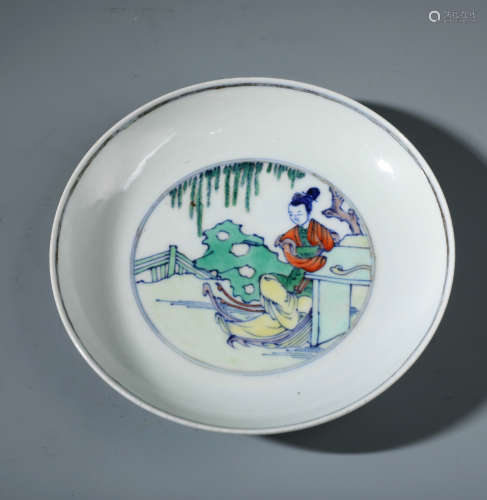 A Fine Chinese Wucai Porcelain Dish