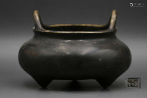 A Chinese Bronze Incense Burner