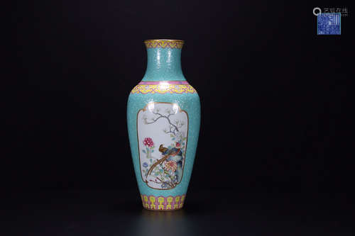 QIANLONG MARK FAMILLE ROSE VASE