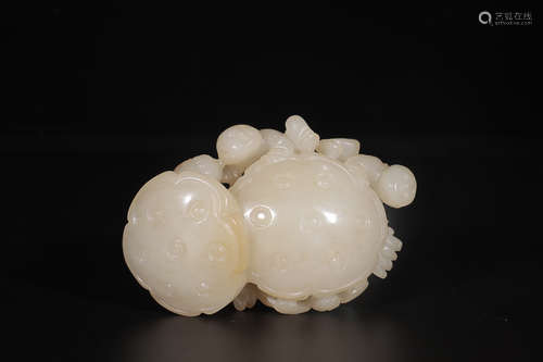 HETIAN JADE ORNAMENT