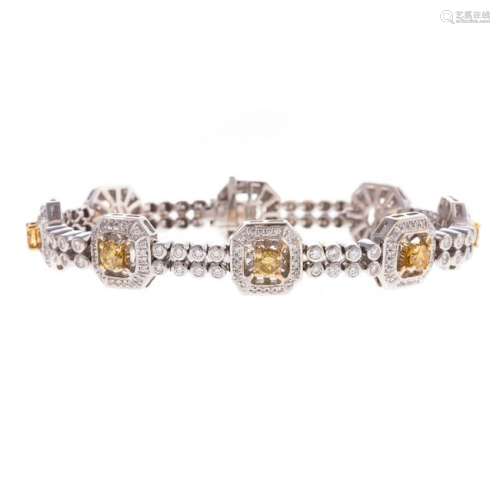 A Ladies Yellow & White Diamond Bracelet in 18K