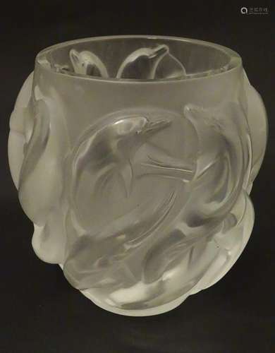 Lalique, France: A Lalique glass Dolphin (Oceania)