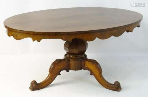 A mid 19thC mahogany dining table / breakfast table