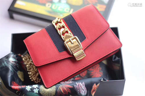 GUCCI SYLVIE HAND BAG