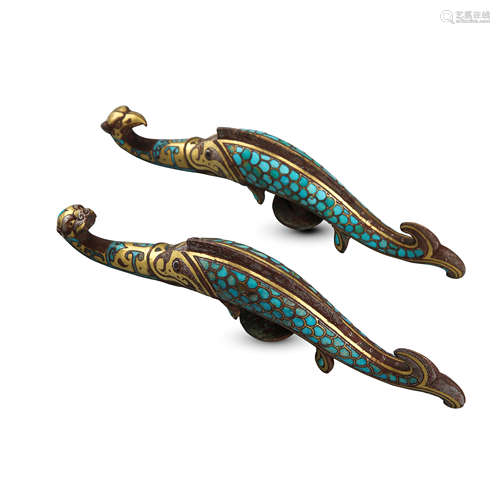 PAIR OF CHINESE GOLD TURQUOISE INLAID BRONZE BIRD BELT HOOK