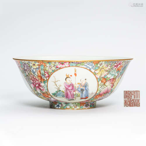 CHINESE PORCELAIN FAMILLE ROSE FIGURE BOWL