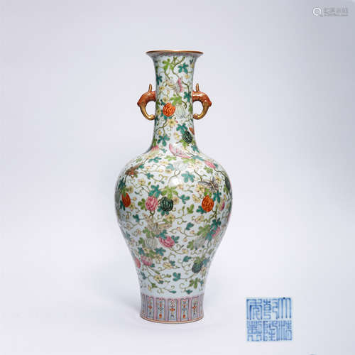 CHINESE PORCELAIN FAMILLE ROSE FLOWER VASE