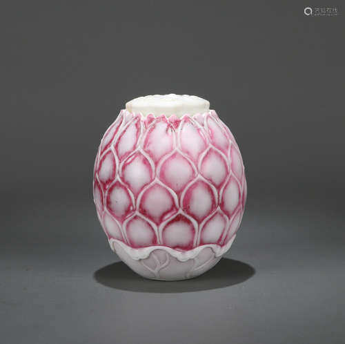 CHINESE PEKING GLASS LOTUS SHAPED JAR