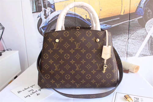 LOUIS VUITTON HAND BAG