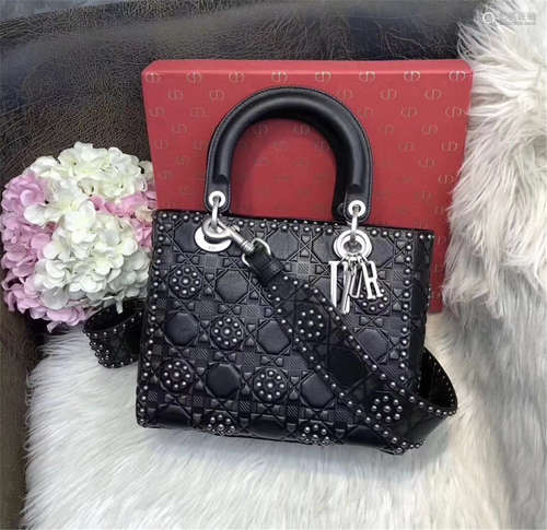 LADY DIOR BAG IN BLACK STUDDED CALFSKIN