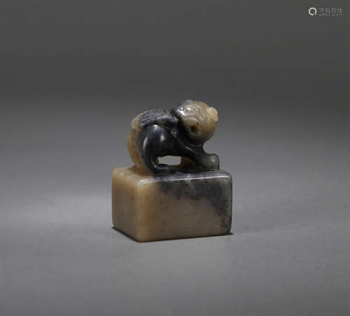 CHINESE ANCIENT JADE BEAST SEAL