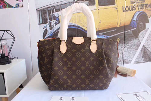 LOUIS VUITTON TUR ENNE HAND BAG