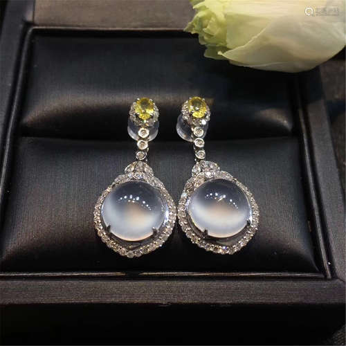 18K WHITE GOLD DIAMOND NATURAL JADEITE EARRINGS