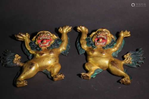 A Pair of Chinese Gilt Bronze Decoration of Lions Shape