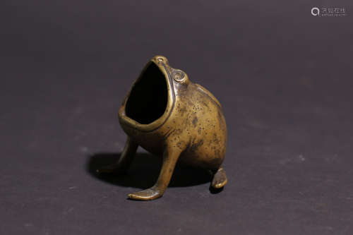 A Chinese Bronze Decoration of Fog Shape