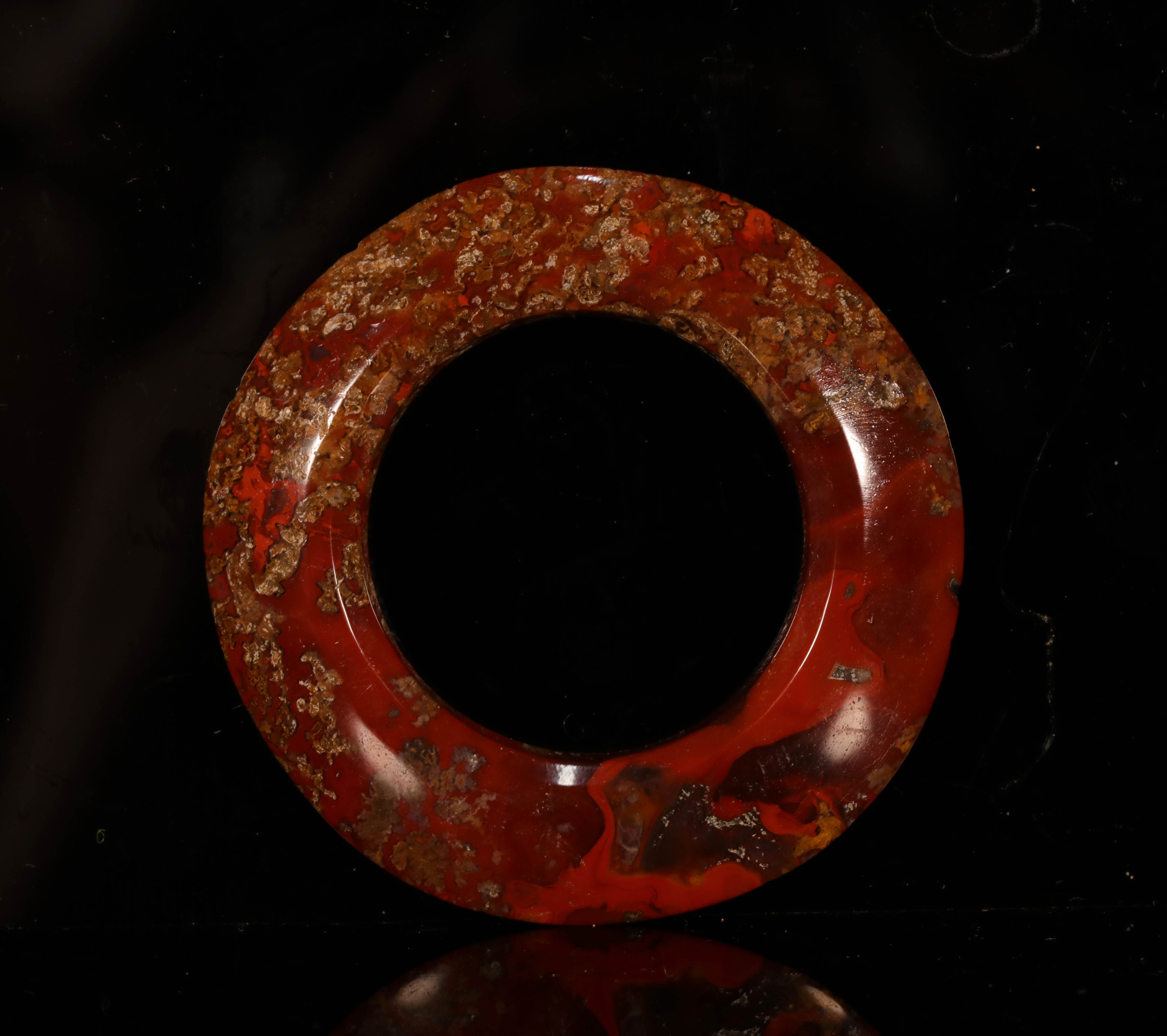 战国红缟玛瑙环拍卖图片