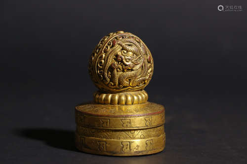 A Chinese Gilt Bronze Seal