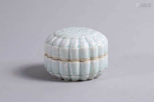 A Chinese Hutian-Type Porcelain Pot with Cover