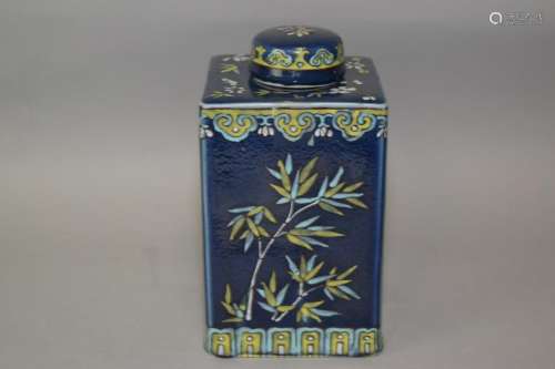 Qing Chinese Cobalt Blue Glaze Famille Rose Tea Caddy