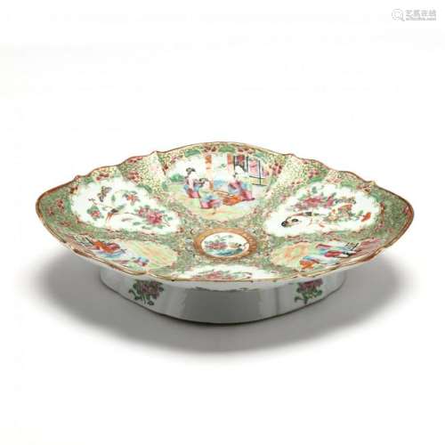 A Chinese Rose Mandarin Export Porcelain Footed Serving